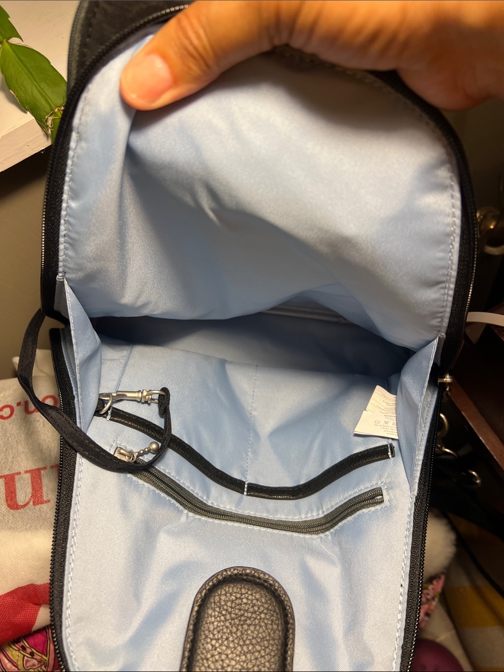 Baggallini Black Zipper Sling Backpack with RFID wallet - Picture 8 of 8